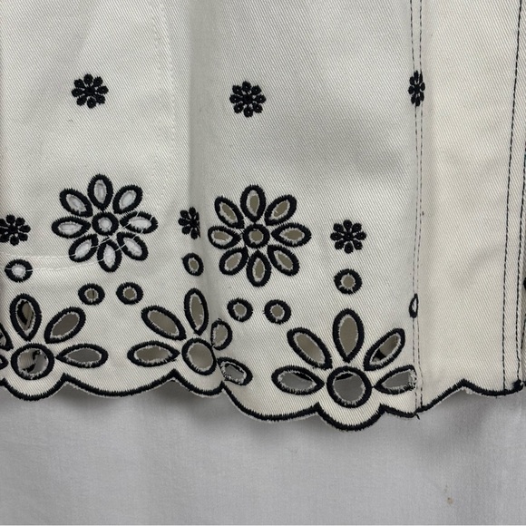 Diane's Essentials Womens Blazer Size M‎ White Button-Up Eyelet Embroidered NWT - Picture 2 of 16